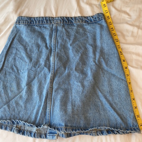 Jean mini skirt with buttons down the front. - Picture 6 of 6